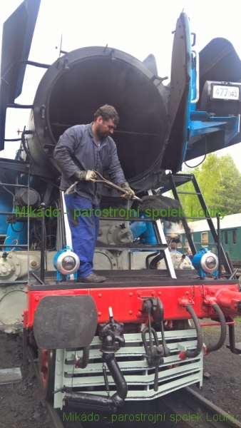 477.043 dýmnice 01